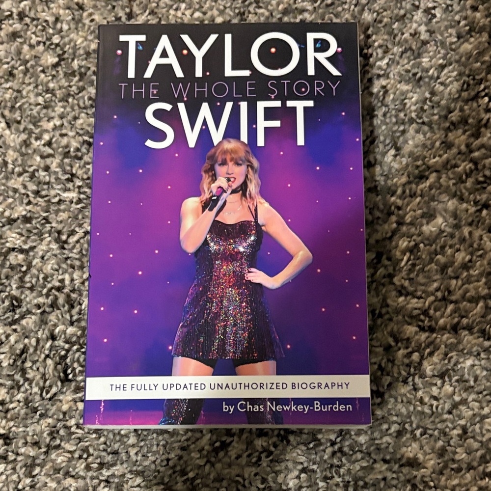Taylor Swift: The Whole Story - Purple Cover